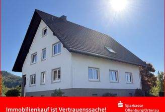 Ansicht des freistehenden Zweifamilienwohnhauses