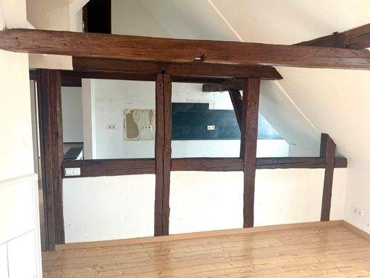 Blick zur Küche aus dem Wohnzimmer Wohneinheit DG