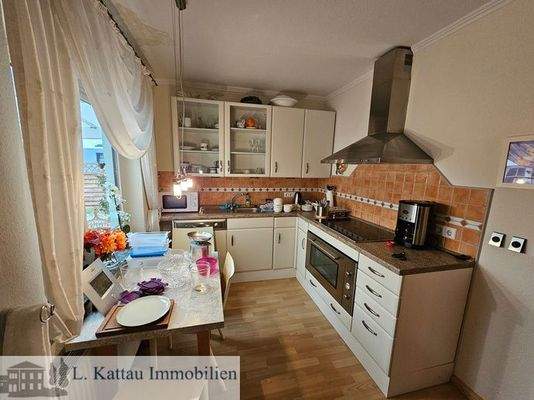 Küche mit einer Einbauküche