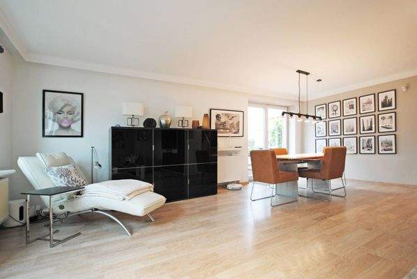 Perspektive Wohn- und  Essbereich