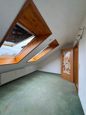 Helles Dachgeschosszimmer