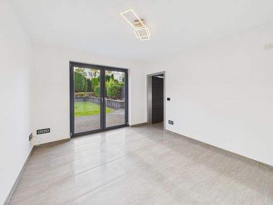 Schlafzimmer / Küche EG