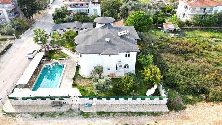 Villa with Pool and Annex Near Golf Courses in Kadriye