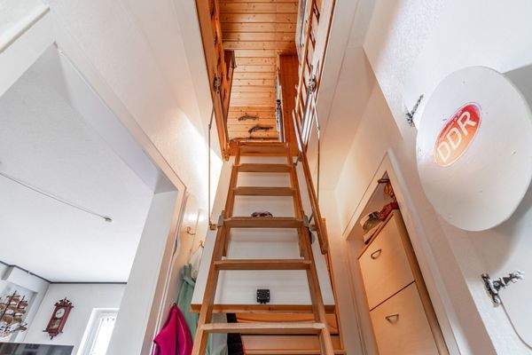 Treppe zum Dachboden
