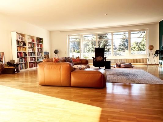 Blick ins Wohnzimmer vom Flur