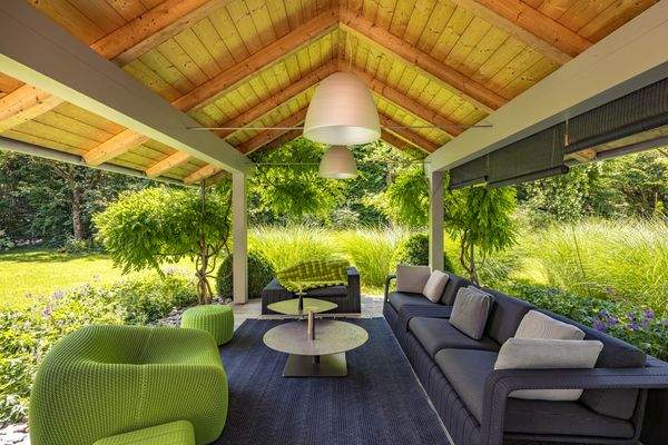 Eingewachsener Pavillion