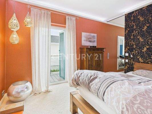 Schlafzimmer mit Balkon