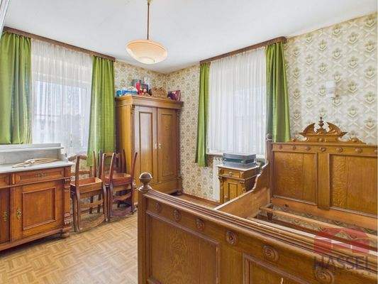 Mit angrenzendem Ankleidezimmer