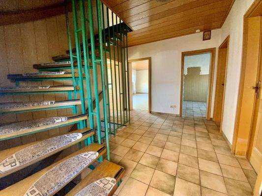 Treppenaufgang zum Obergeschoss