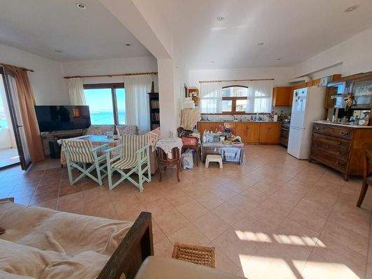 Kreta - Plaka: Wohnung mit Berg- und Meerblick zu verkaufen