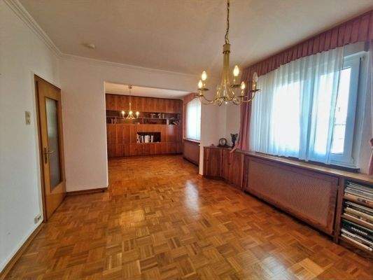 OG: Wohn-/Essbereich