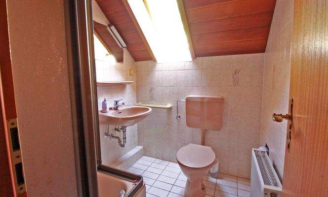 Duschbad im Dachgeschoss