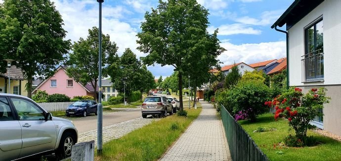 HERRLICHES GRUNDSTÜCK IM BAUGEBIET MIT B-PLAN! BAUTRÄGERFREI!!