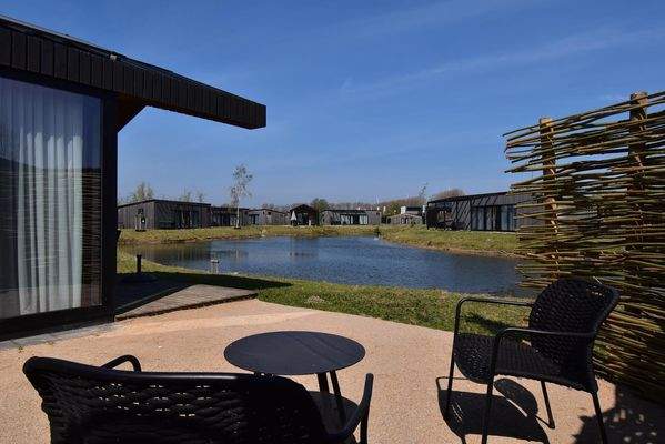 Ferienhaus-zu-verkaufen-Lakeside-Resort-Brielle01