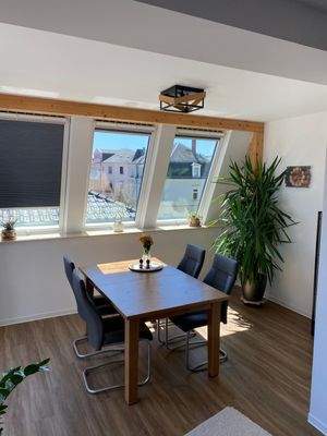 Beispiel Esstisch 1.jpeg