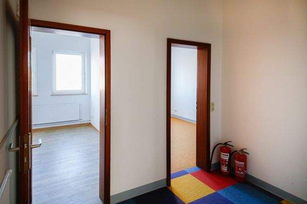 Teeküche und Zimmer 1