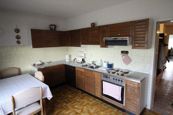 Küche im Erdgeschoss.JPG