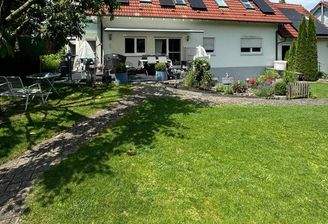 3 Zimmer Wohnung mit herrlichem Gartenanteil