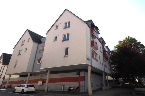 Straßenfront.JPG