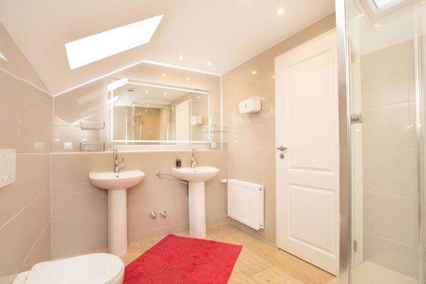 Badezimmer Dachgeschoss