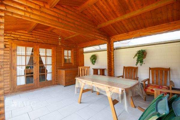 Freisitz/Terrasse