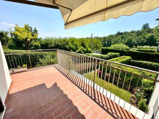 Balkon mit Fernblick.JPG