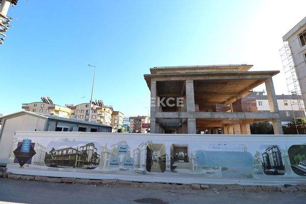 Apartments with En-Suite Bathrooms in a Complex in Antalya