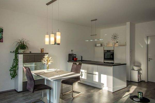 Blick auf die Küche der Einliegerwohnung 1.jpg