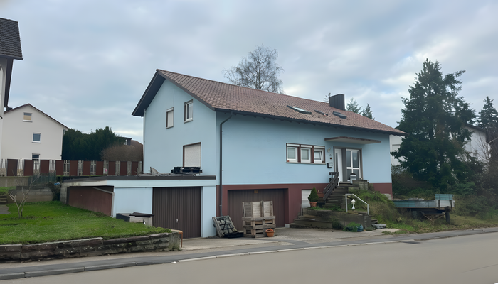 Hausansicht (Straßenseite)