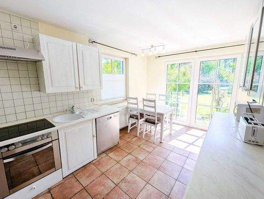 makellos 07 EFH Prerow - Küche WE 1.jpg