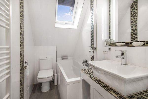 Badezimmer im Dachgeschoss