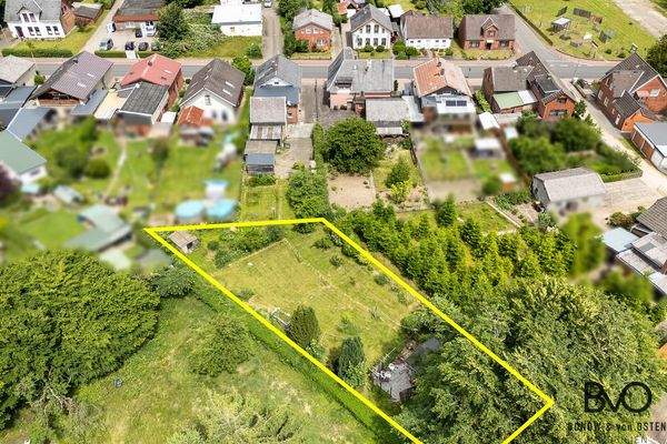 Ca. 751 m² Baugrundstück