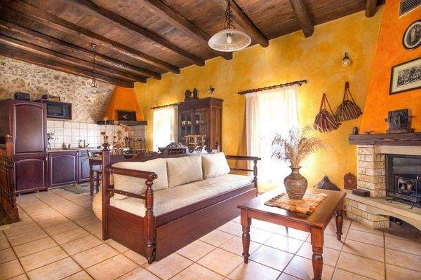 Villa For Sale in Samonas village 10.jpg