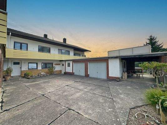 Haus Nr. 14 - Garagen im Innenhof