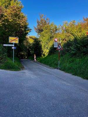 Die Feld- und Waldwege starten neben dem Haus