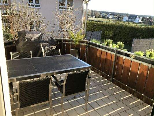 Balkon mit Zugang zum Garten