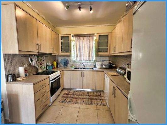 b8234227e4624734ad8c57debfdac0fe-original