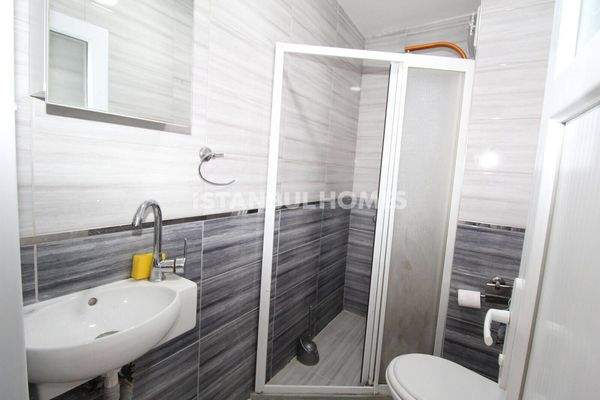 Key-Ready Apartment Near the Public Transport in Fatih