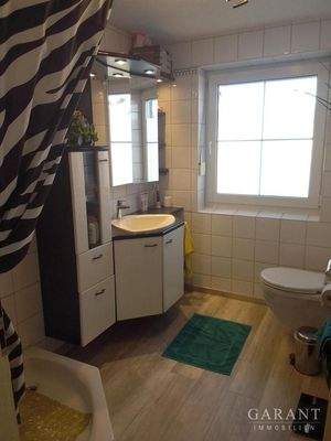 Duschbad mit Fenster