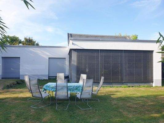 Teilansicht Garten u. Haus  (5)