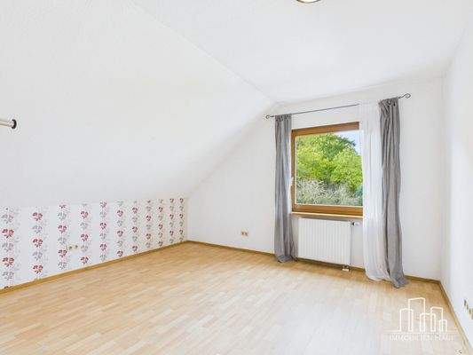 CAM02839G0-PR0332-STILL023