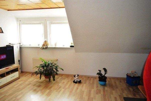 4-Zimmer-Obergeschosswohnung