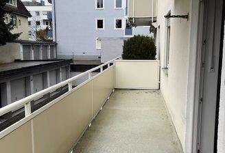 Großzügiger Süd-Balkon