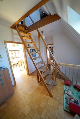 Treppe ins Dachgeschoss