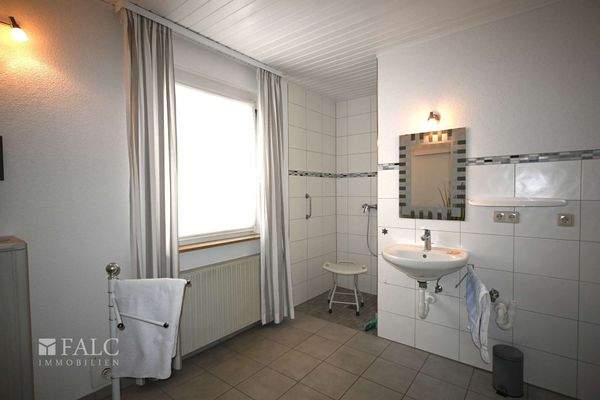 EG-Badezimmer+Dusche