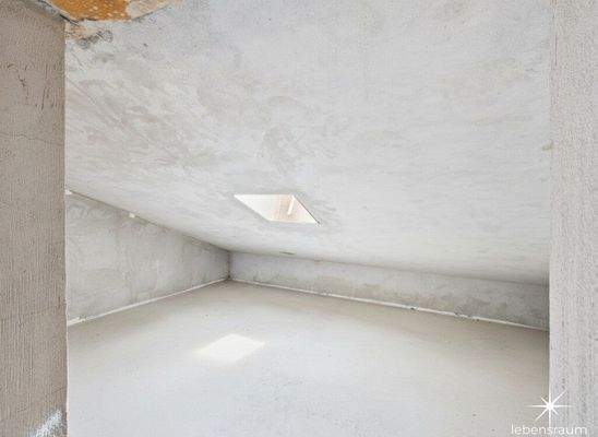 Dachboden.
