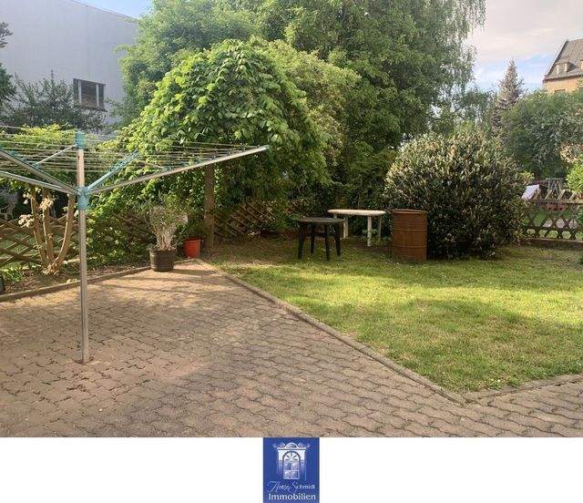 Gemütliche Altbauwohnung mit großem Balkon! - Photo 3