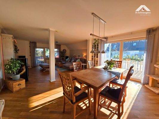 Wohn- Esszimmer