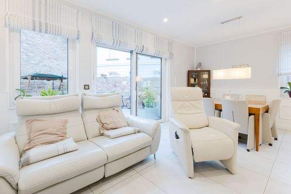 Wohn-/Ess-/Küchenbereich EG DHH 2