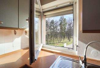 Frisch renovierte 3-Zimmer-Wohnung mit Balkon in gepflegtem Umfeld